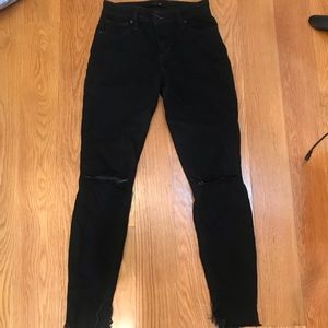 Joe’s Jeans, black and distressed size 23